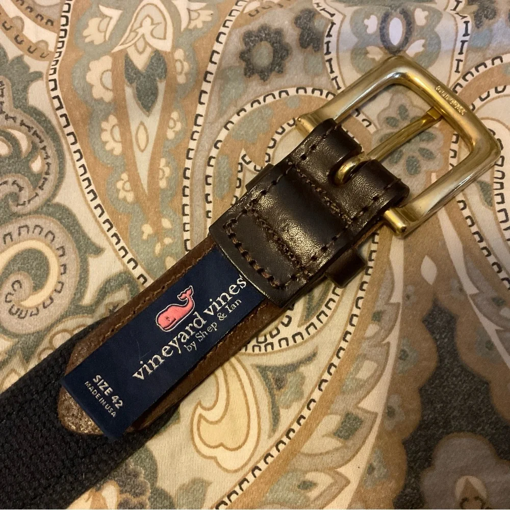 Like New Vineyard Vines Whale Canvas Club Belt Sz 42 Worn 1x